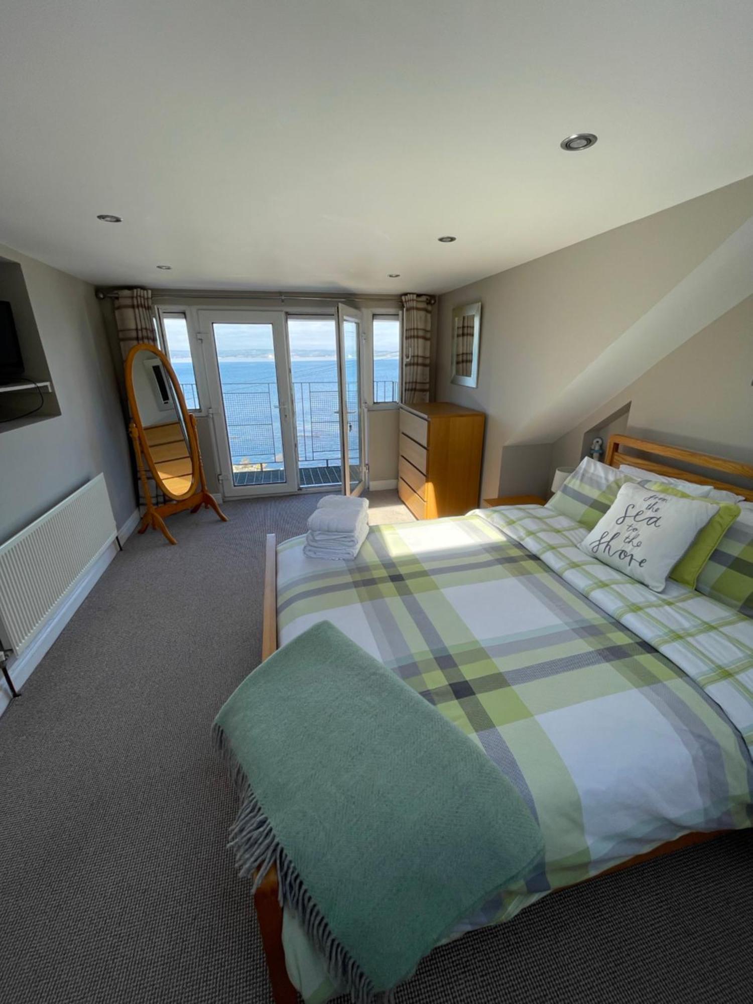 Splash Cottage Beach House With Sea Lapping Garden Bangor  Luaran gambar