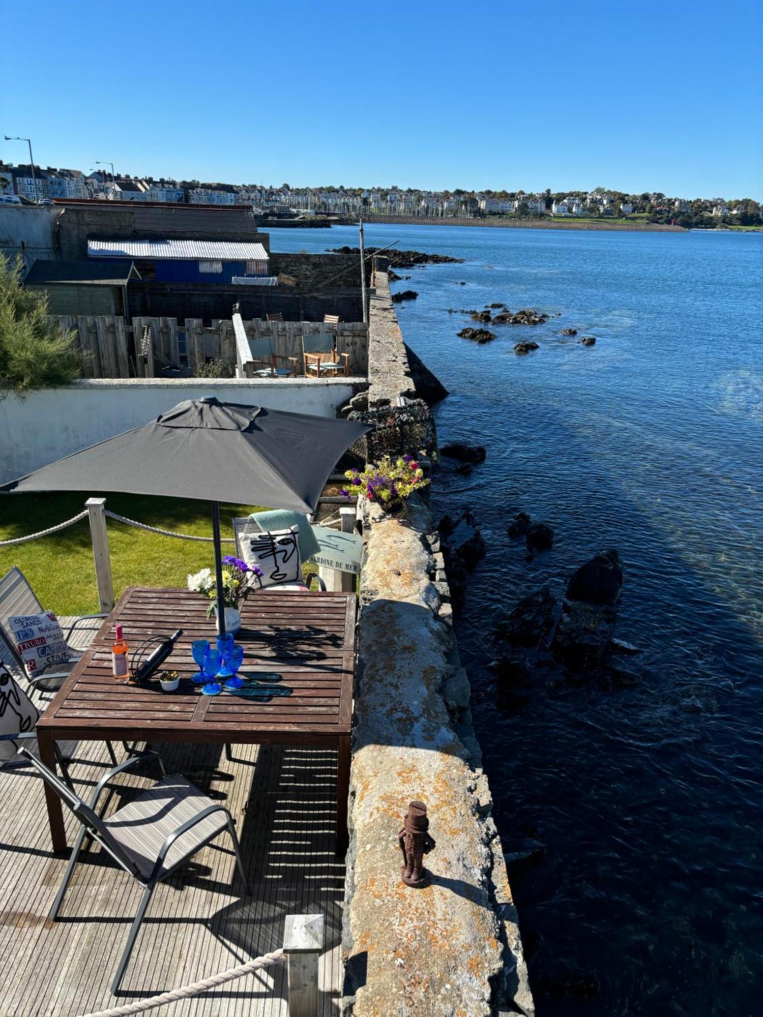 Splash Cottage Beach House With Sea Lapping Garden Bangor  Luaran gambar