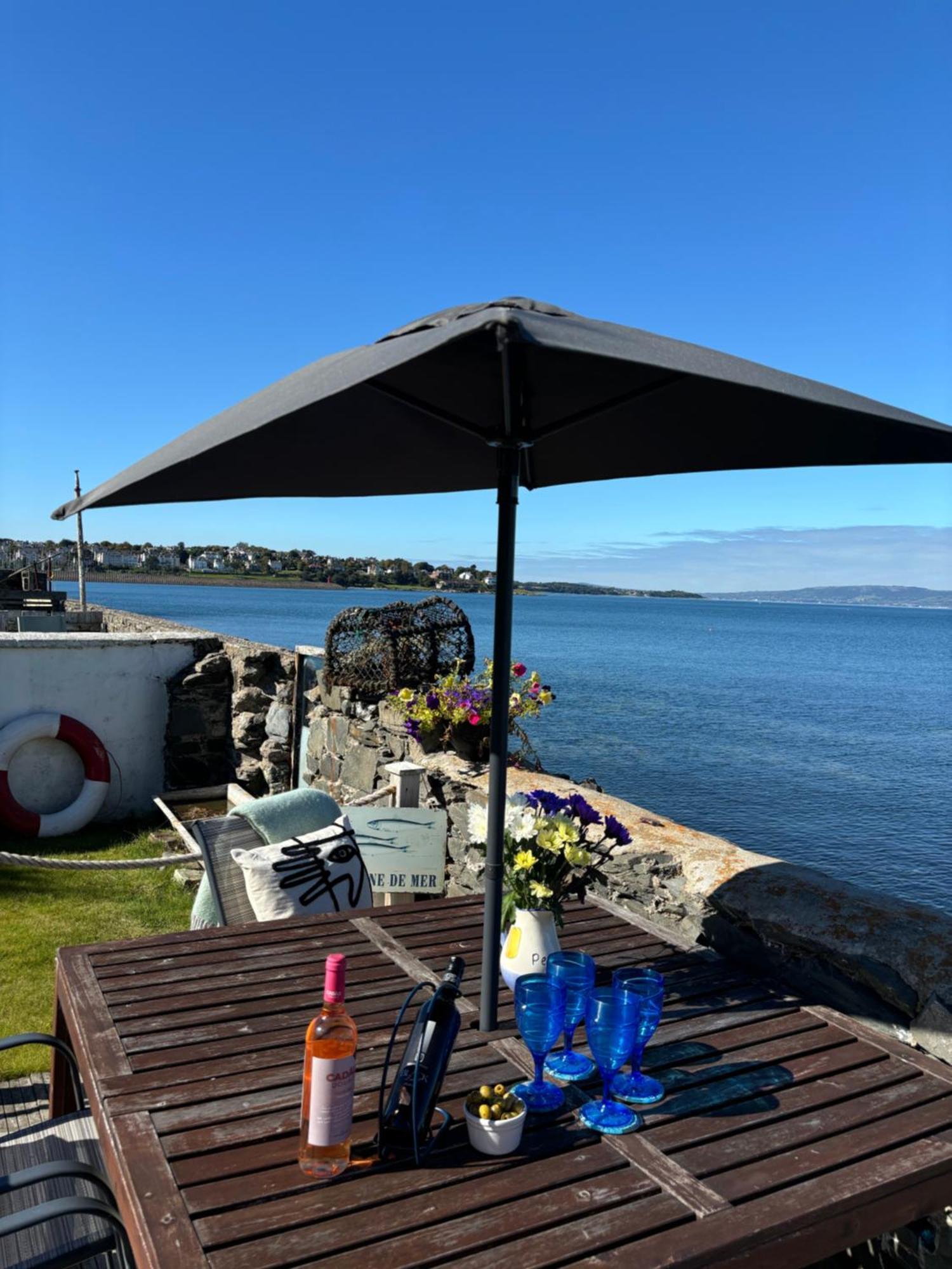 Splash Cottage Beach House With Sea Lapping Garden Bangor  Luaran gambar