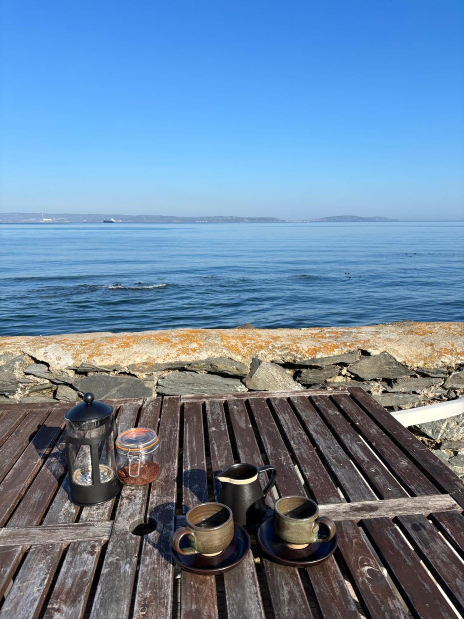 Splash Cottage Beach House With Sea Lapping Garden Bangor  Luaran gambar
