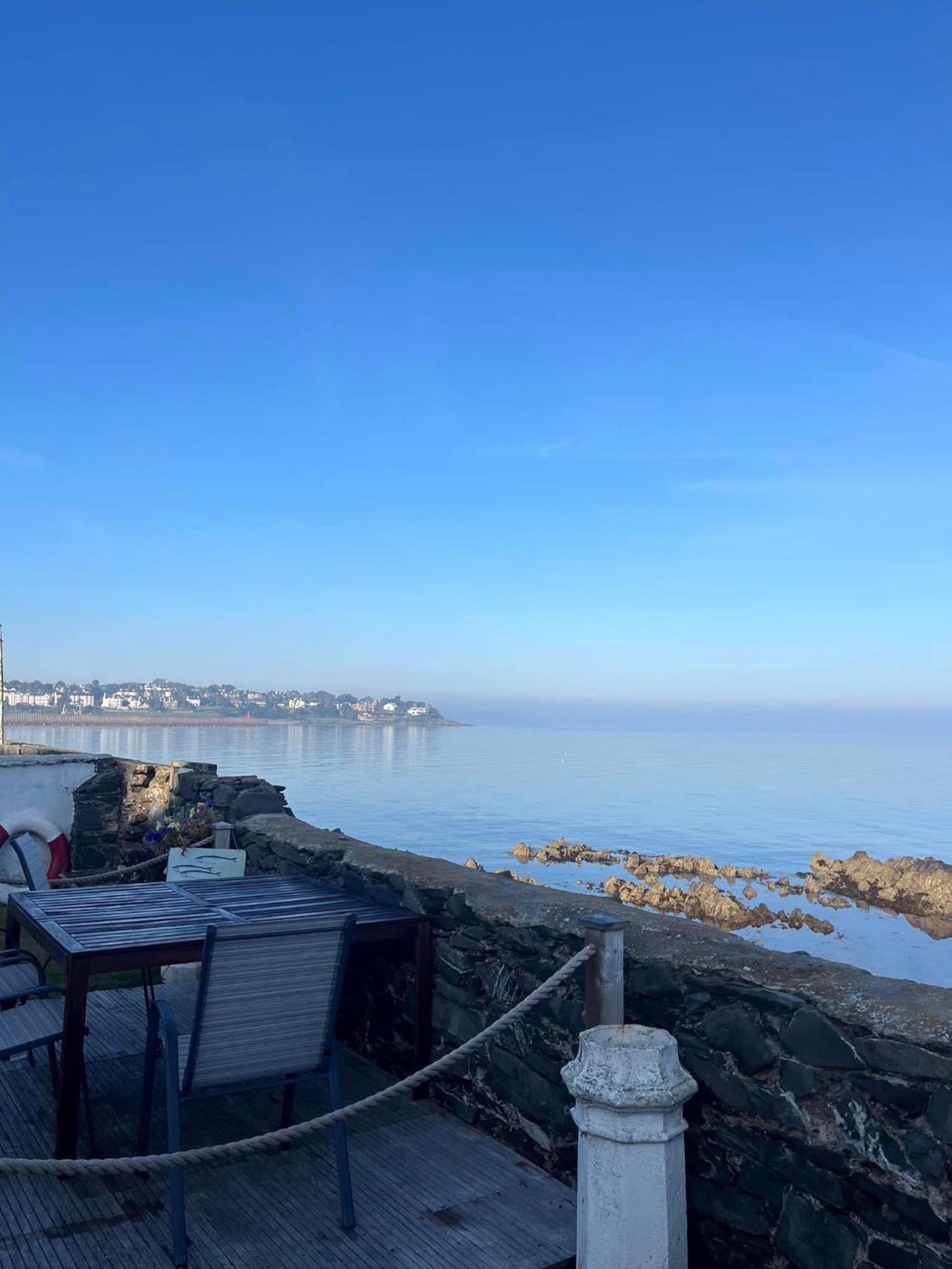 Splash Cottage Beach House With Sea Lapping Garden Bangor  Luaran gambar